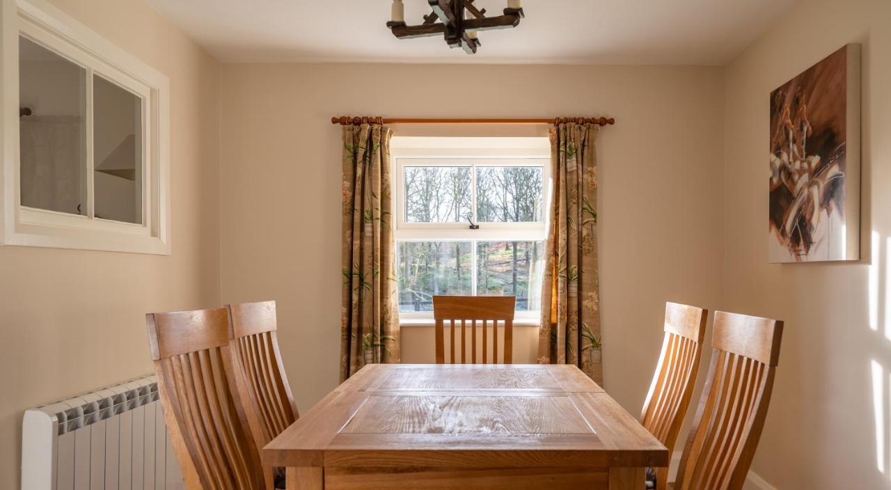 Jubilee Cottage Rusland エクステリア 写真